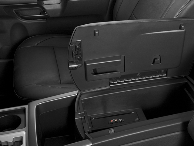 2014 Nissan Armada SV