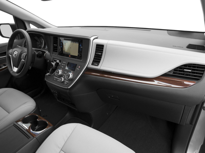 2016 Toyota Sienna XLE 8 Passenger