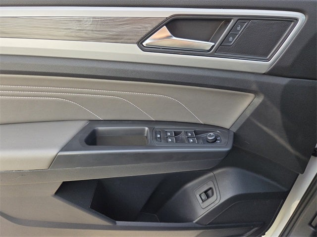 2023 Volkswagen Atlas Cross Sport 2.0T SE w/Technology