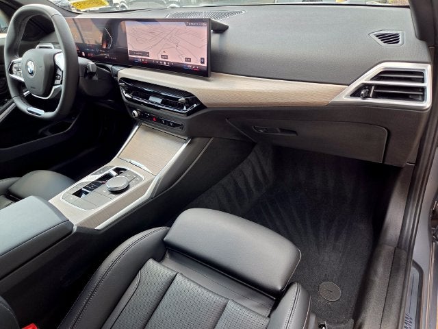2025 BMW 3 Series 330i
