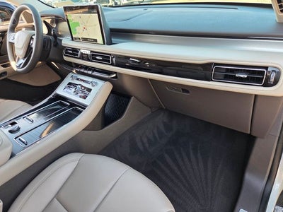 2023 Lincoln Aviator Standard Premium