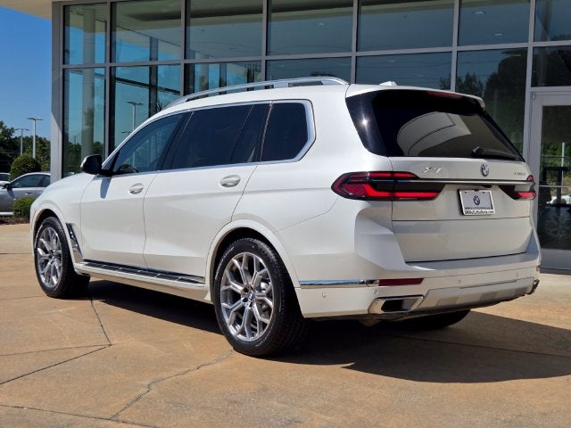 2025 BMW X7 xDrive40i
