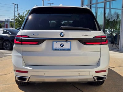 2025 BMW X7 xDrive40i
