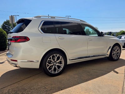 2025 BMW X7 xDrive40i