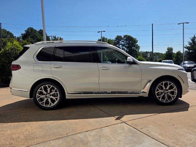 2025 BMW X7 xDrive40i