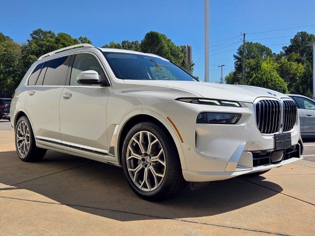 2025 BMW X7 xDrive40i