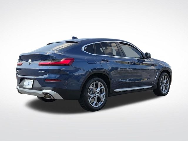 2025 BMW X4 xDrive30i