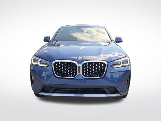 2025 BMW X4 xDrive30i