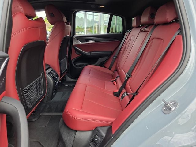 2023 BMW X4 xDrive30i