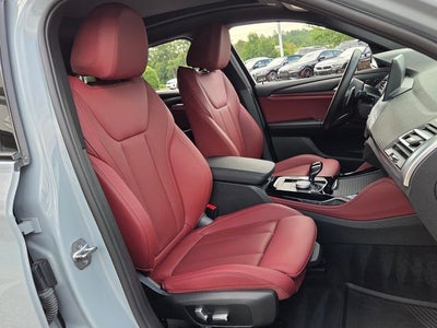 2023 BMW X4 xDrive30i