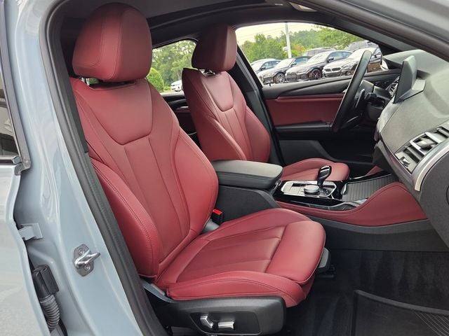 2023 BMW X4 xDrive30i