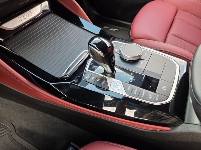 2023 BMW X4 xDrive30i