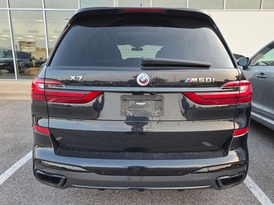 2022 BMW X7 M50i