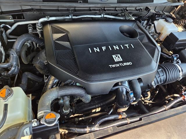 2025 INFINITI QX80 LUXE