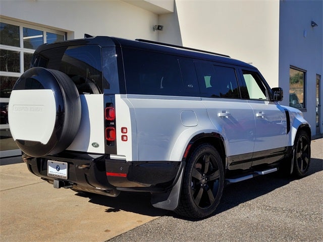 2023 Land Rover Defender 130 X-Dynamic SE