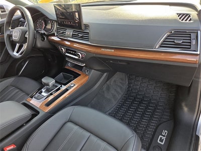 2023 Audi Q5 40 Premium quattro