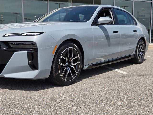 2025 BMW 7 Series 740i xDrive