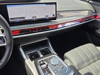 2025 BMW 7 Series 740i xDrive