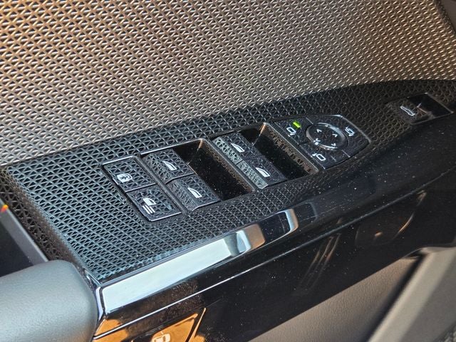 2025 BMW 7 Series 740i xDrive