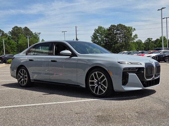 2025 BMW 7 Series 740i xDrive