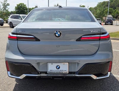 2025 BMW 7 Series 740i xDrive