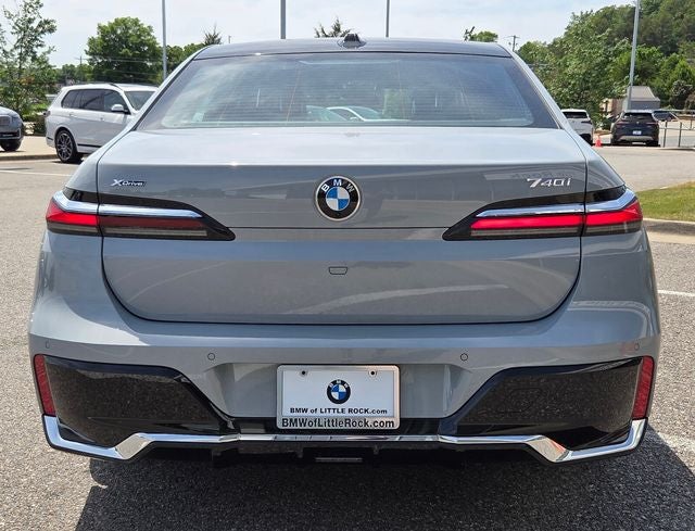 2025 BMW 7 Series 740i xDrive