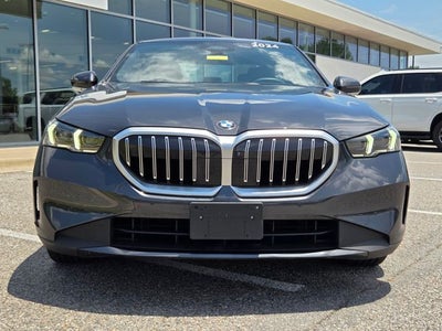 2024 BMW 5 Series 530i