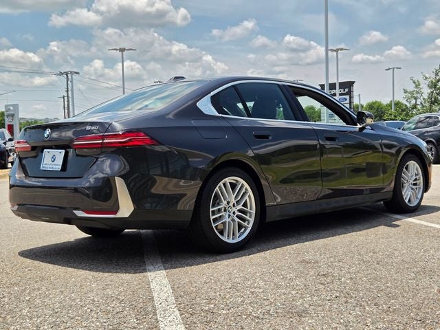 2024 BMW 5 Series 530i