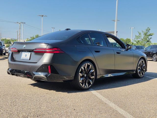 2025 BMW 5 Series 530i