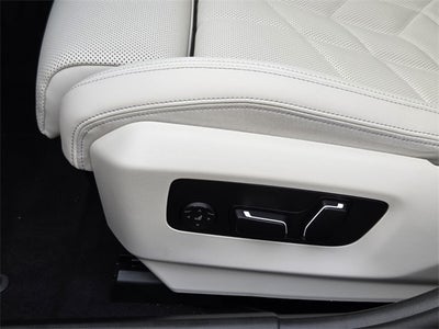 2025 BMW 5 Series 530i