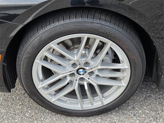 2025 BMW 5 Series 530i