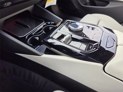 2025 BMW 5 Series 530i