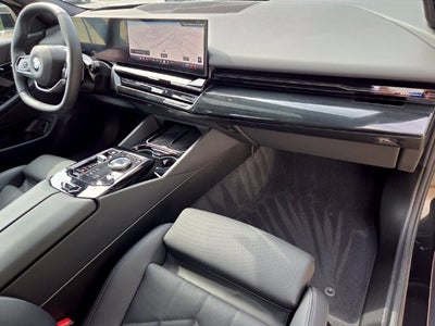 2026 BMW 5 Series 530i xDrive
