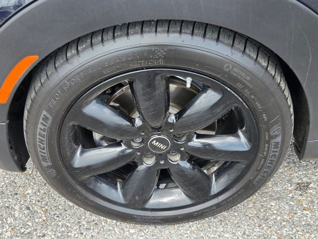 2022 MINI Cooper S Clubman Signature