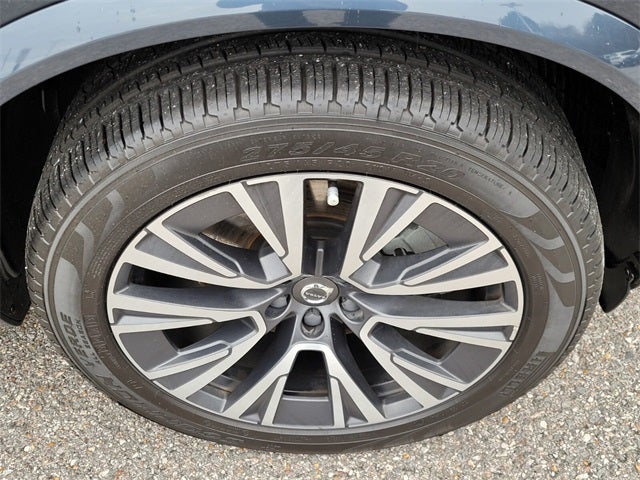 2021 Volvo XC90 T6 Momentum