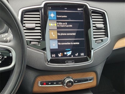 2021 Volvo XC90 T6 Momentum