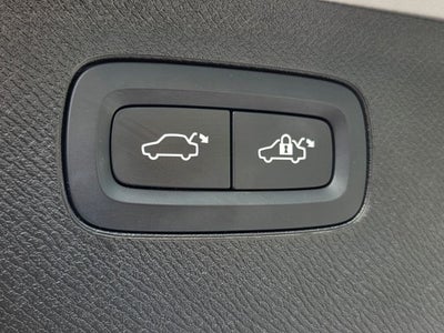 2023 Volvo XC90 Recharge Plug-In Hybrid Ultimate Ultimate
