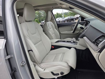2023 Volvo XC90 Recharge Plug-In Hybrid Ultimate Ultimate