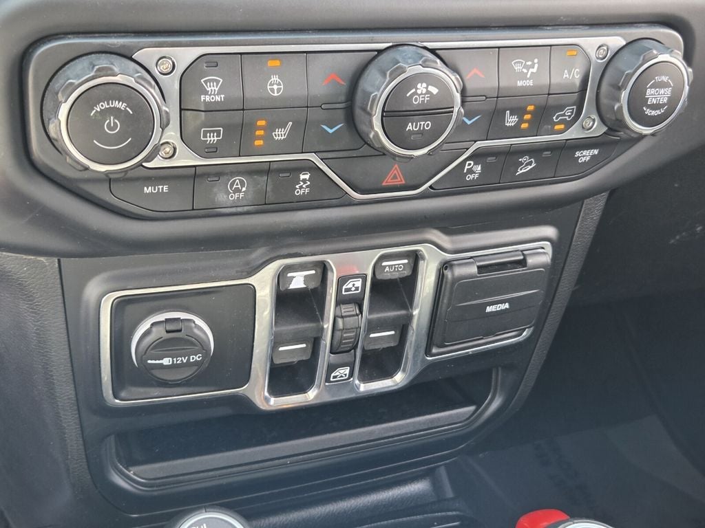 2019 Jeep Wrangler Unlimited Sahara Altitude