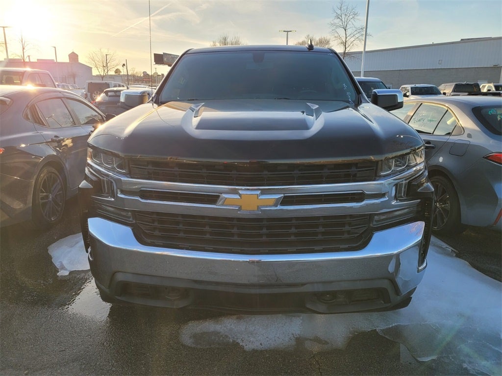 Used 2021 Chevrolet Silverado 1500 LT with VIN 1GCUYDED0MZ237313 for sale in Little Rock