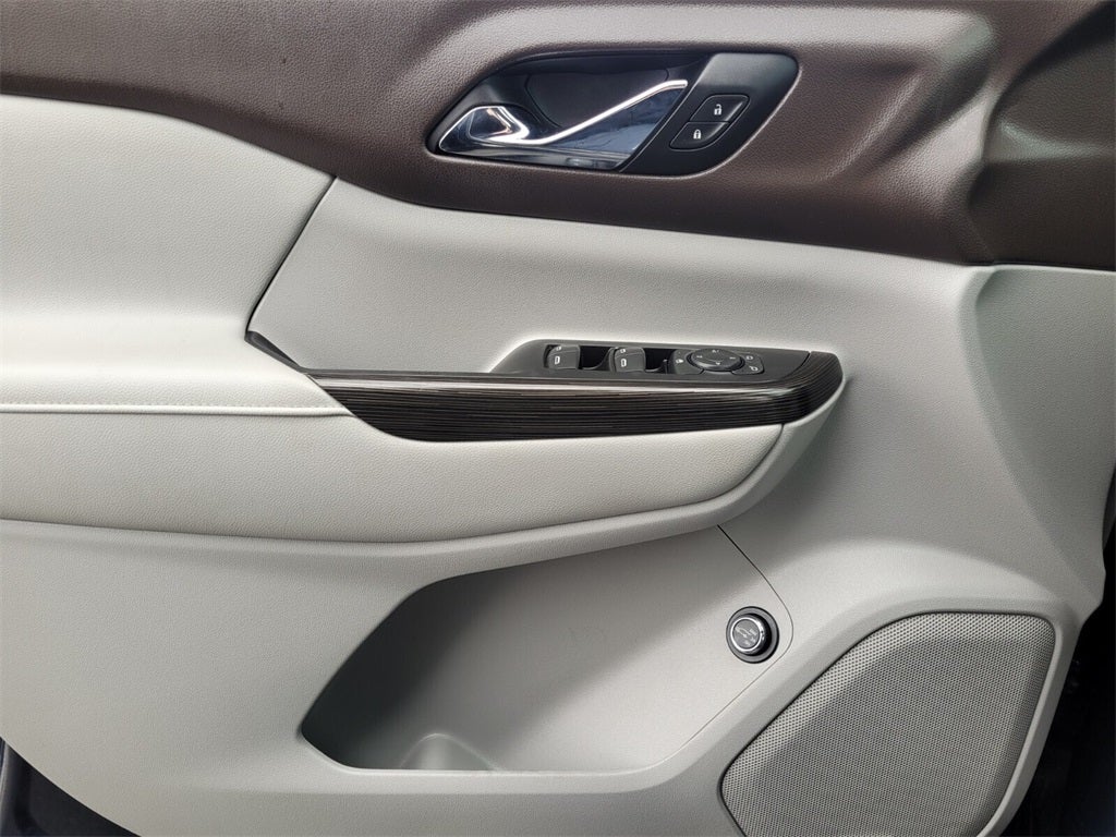 2017 GMC Acadia SLT-1