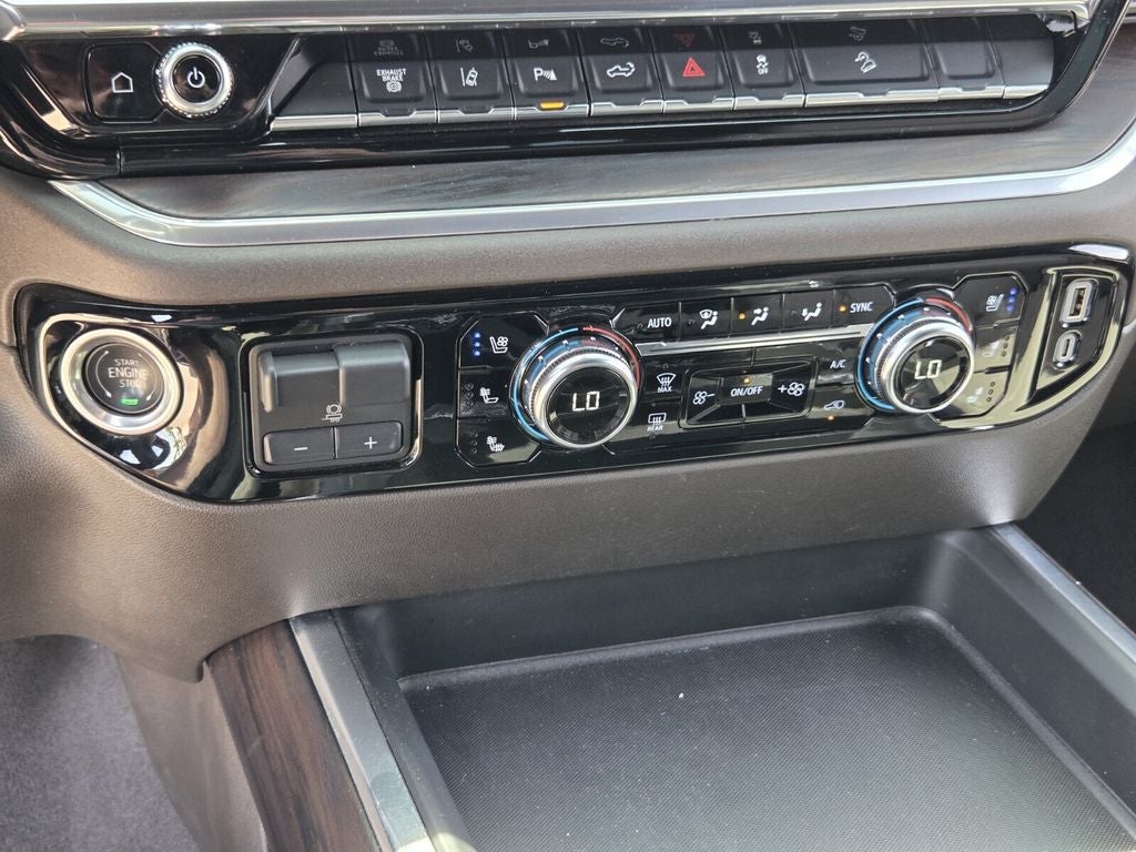 2025 GMC Sierra HD SLT