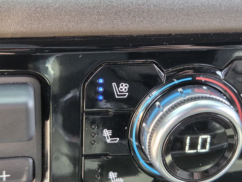 2025 GMC Sierra HD SLT