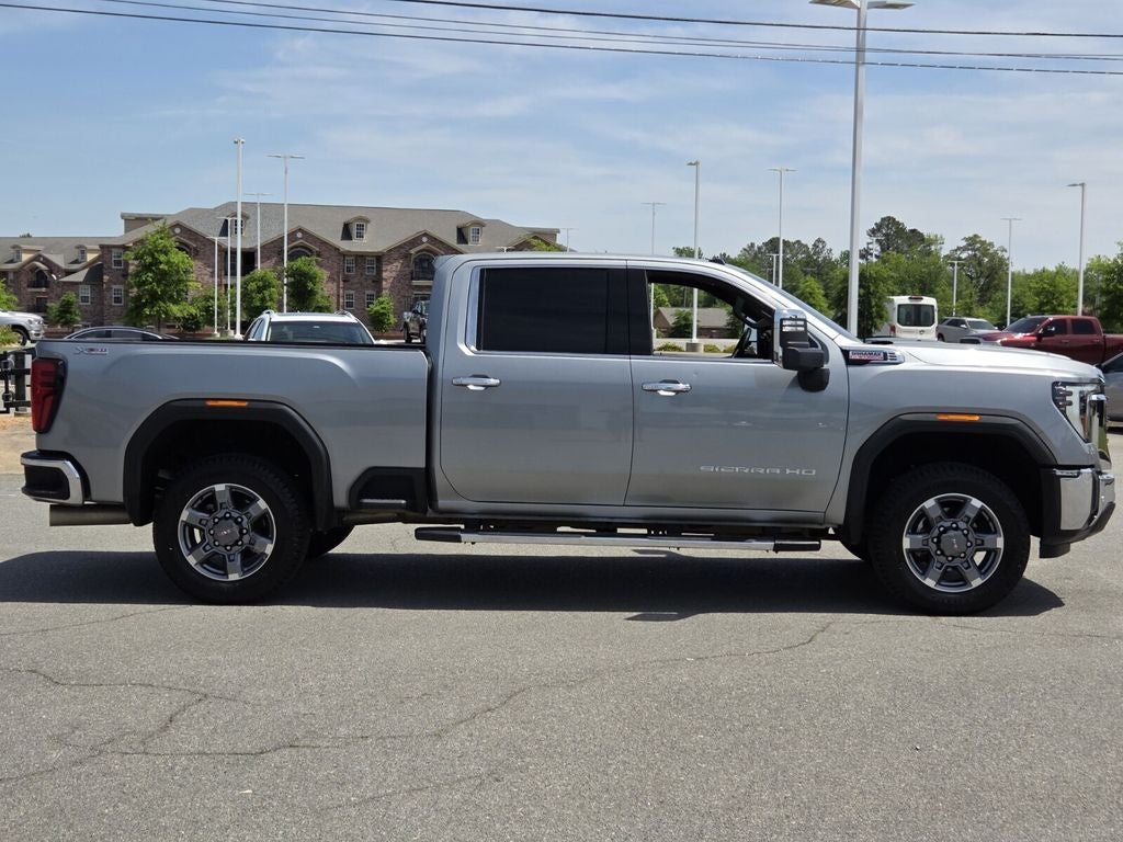 2025 GMC Sierra HD SLT