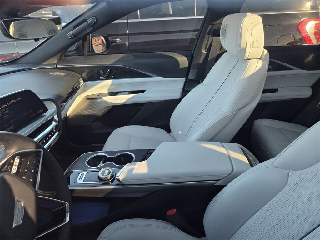 2025 Cadillac Lyriq Sport