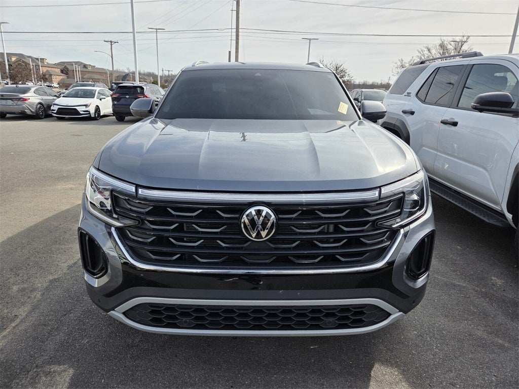2025 Volkswagen Atlas Cross Sport 2.0T SE w/Technology