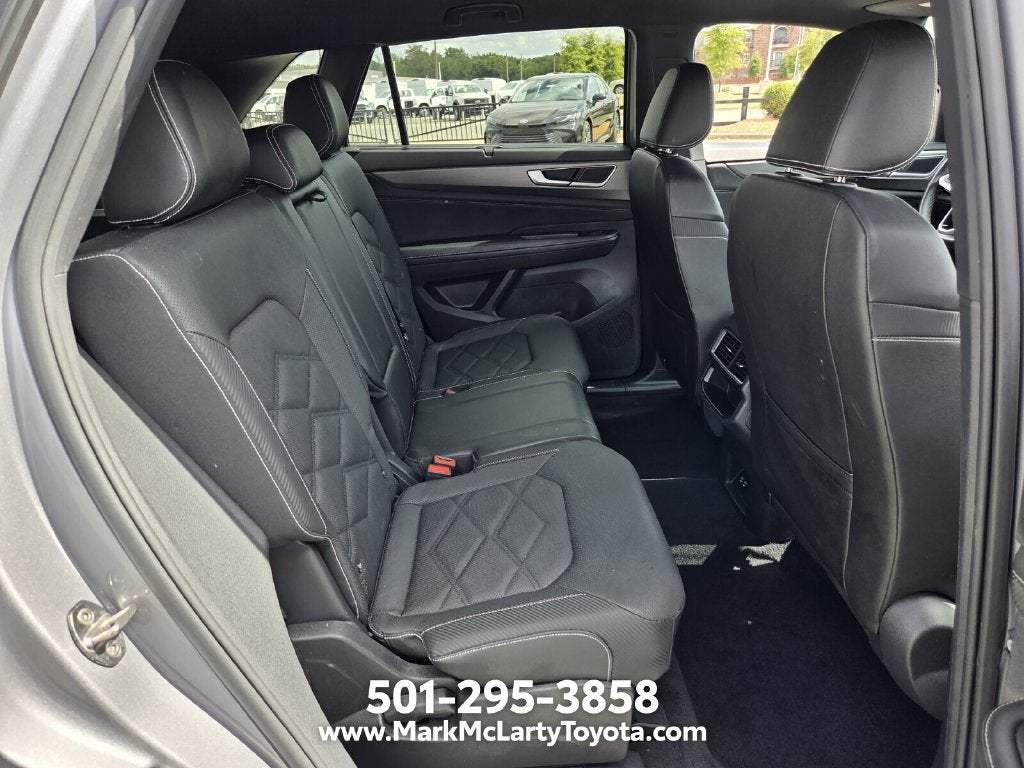 2025 Volkswagen Atlas Cross Sport 2.0T SE w/Technology