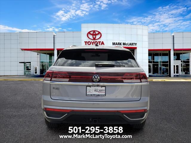 2025 Volkswagen Atlas Cross Sport 2.0T SE w/Technology