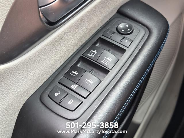 2021 Chrysler Pacifica Touring