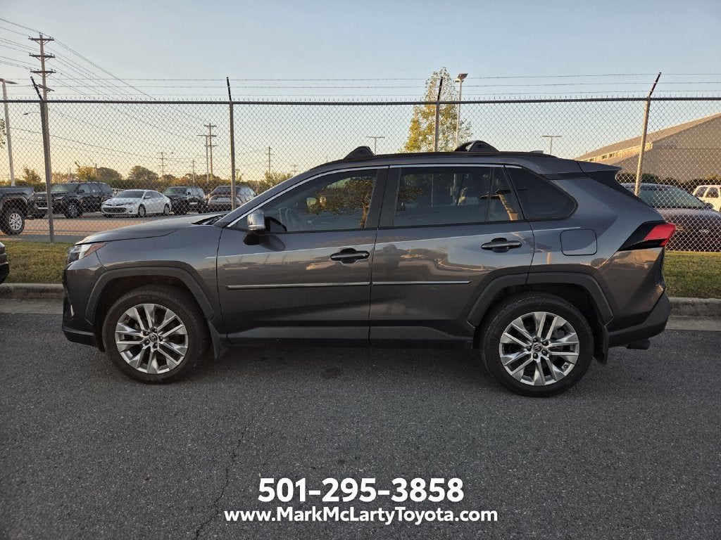 2025 Toyota RAV4 XLE Premium